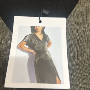 Brand new never worn Pamela dress, graphite